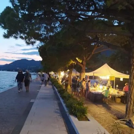 A Barbecue, Two Pools, And Holiday home Toscolano Maderno